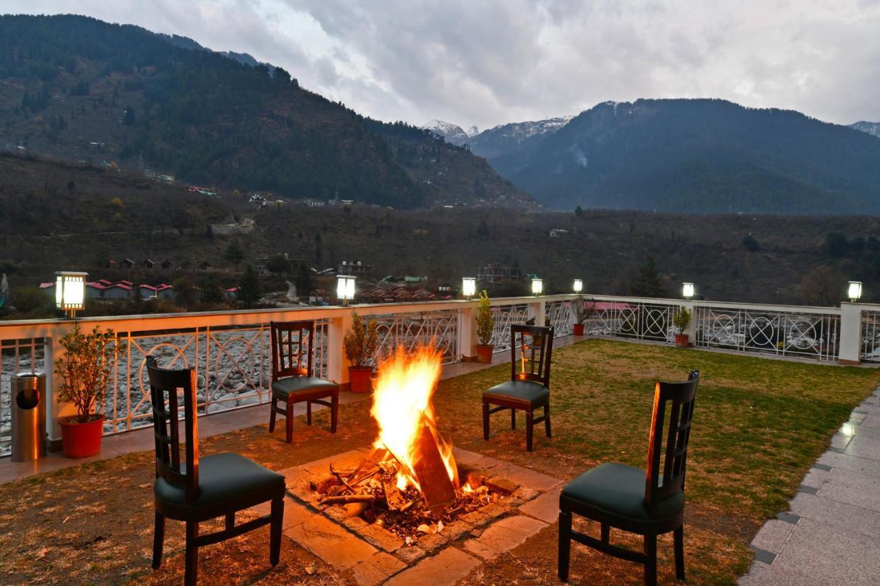 Mastiff Grand Manali Resort Extérieur photo