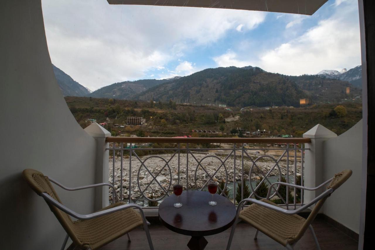 Mastiff Grand Manali Resort Extérieur photo