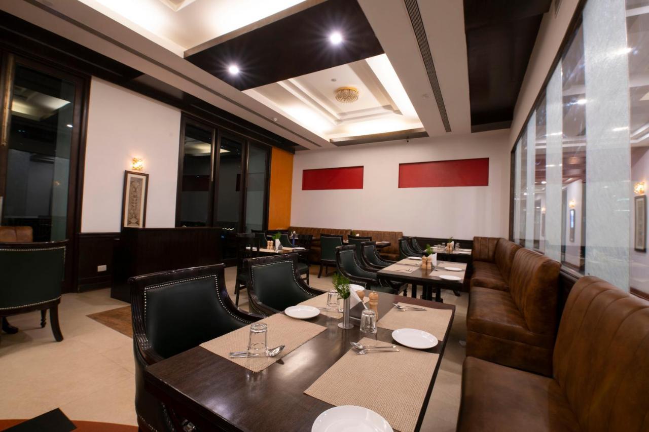 Mastiff Grand Manali Resort Extérieur photo