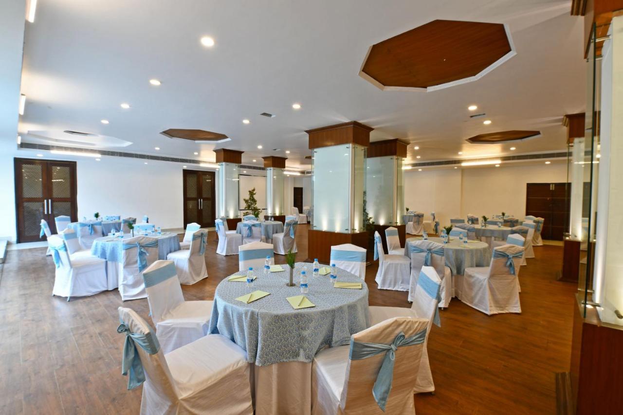 Mastiff Grand Manali Resort Extérieur photo