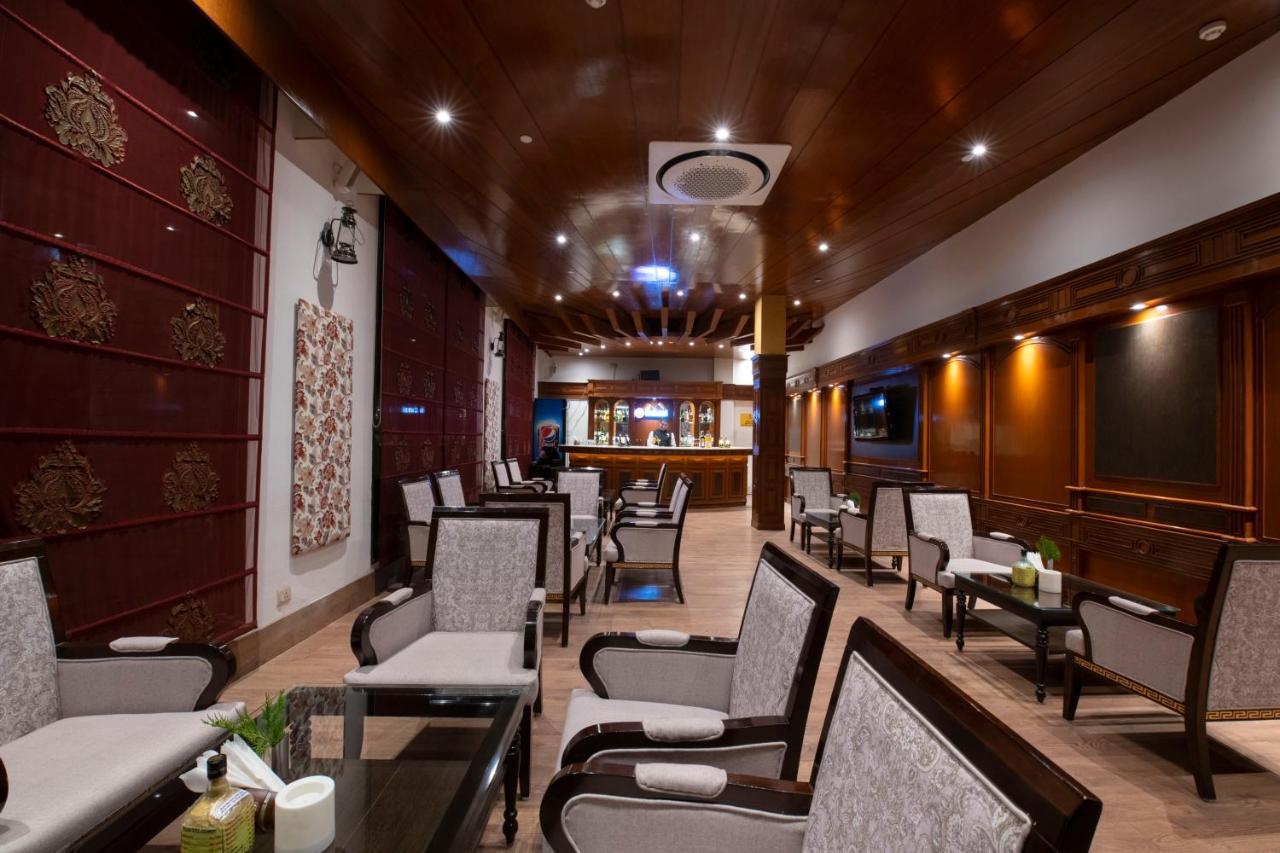 Mastiff Grand Manali Resort Extérieur photo
