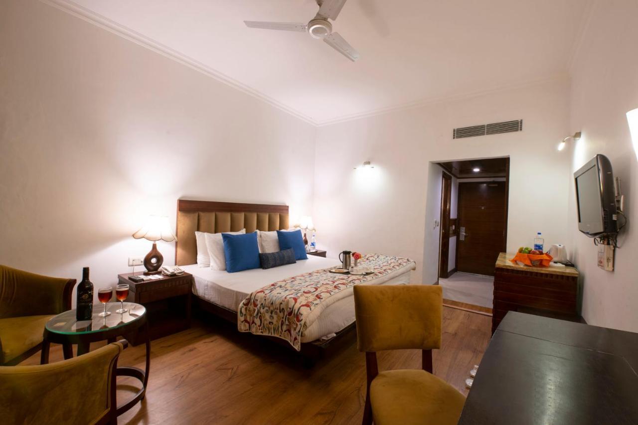 Mastiff Grand Manali Resort Extérieur photo