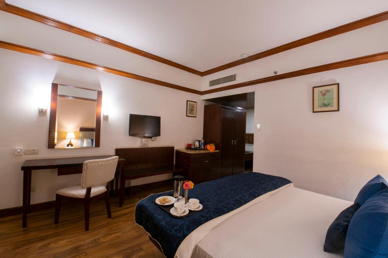 Mastiff Grand Manali Resort Extérieur photo
