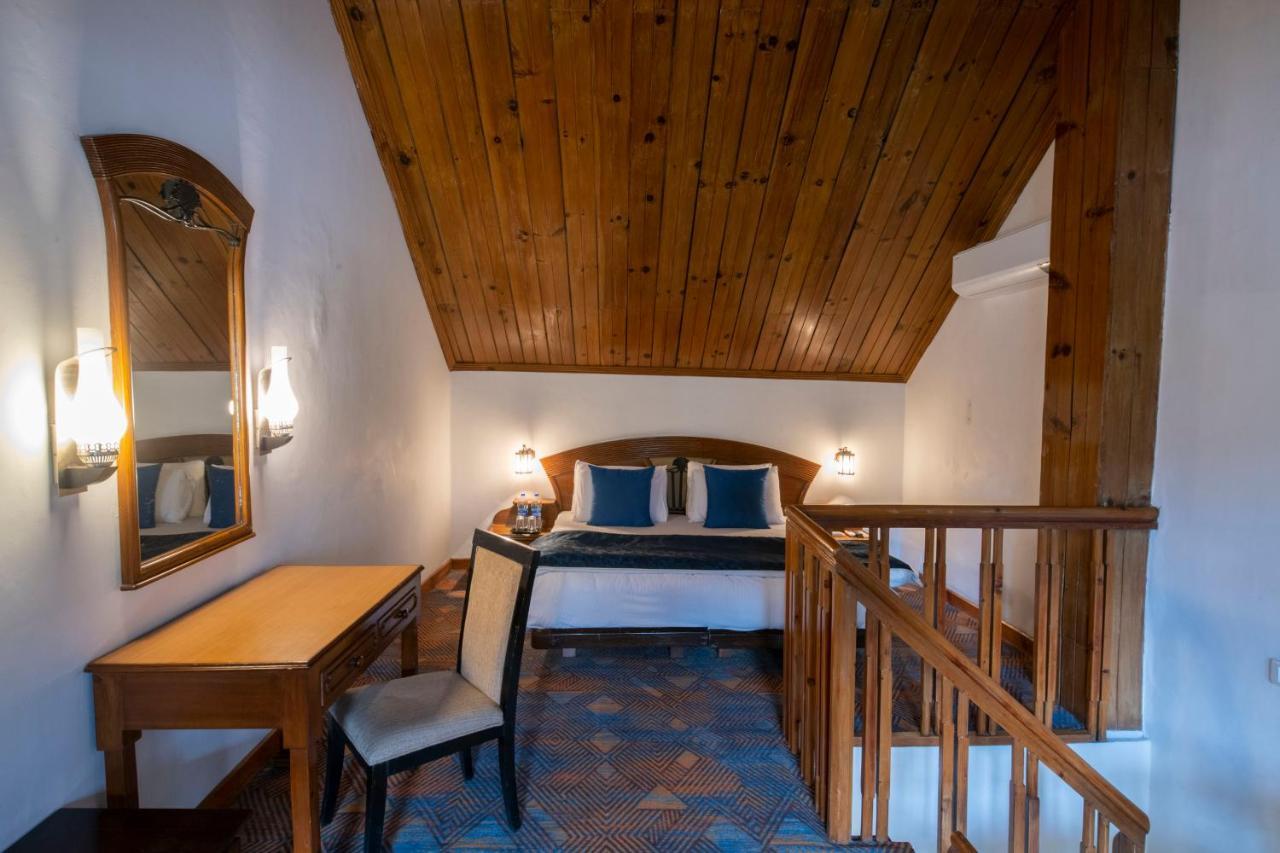 Mastiff Grand Manali Resort Extérieur photo