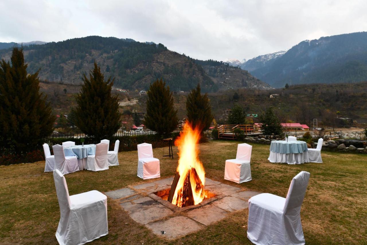 Mastiff Grand Manali Resort Extérieur photo