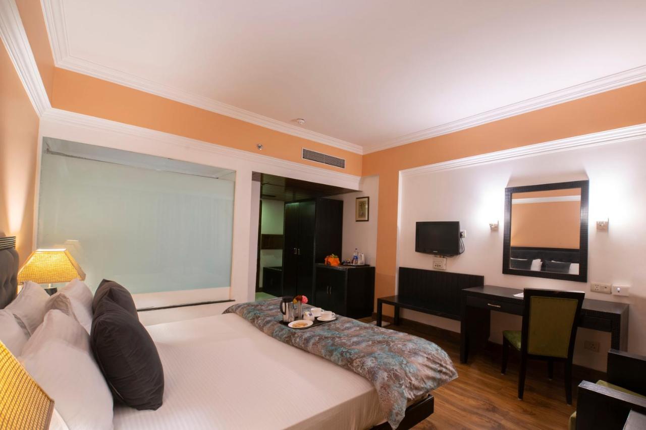 Mastiff Grand Manali Resort Extérieur photo