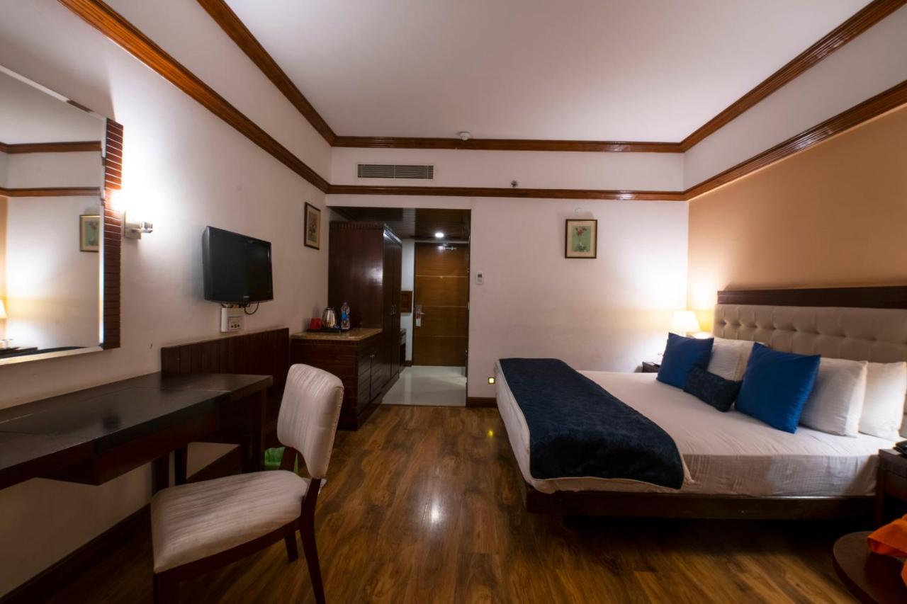 Mastiff Grand Manali Resort Extérieur photo