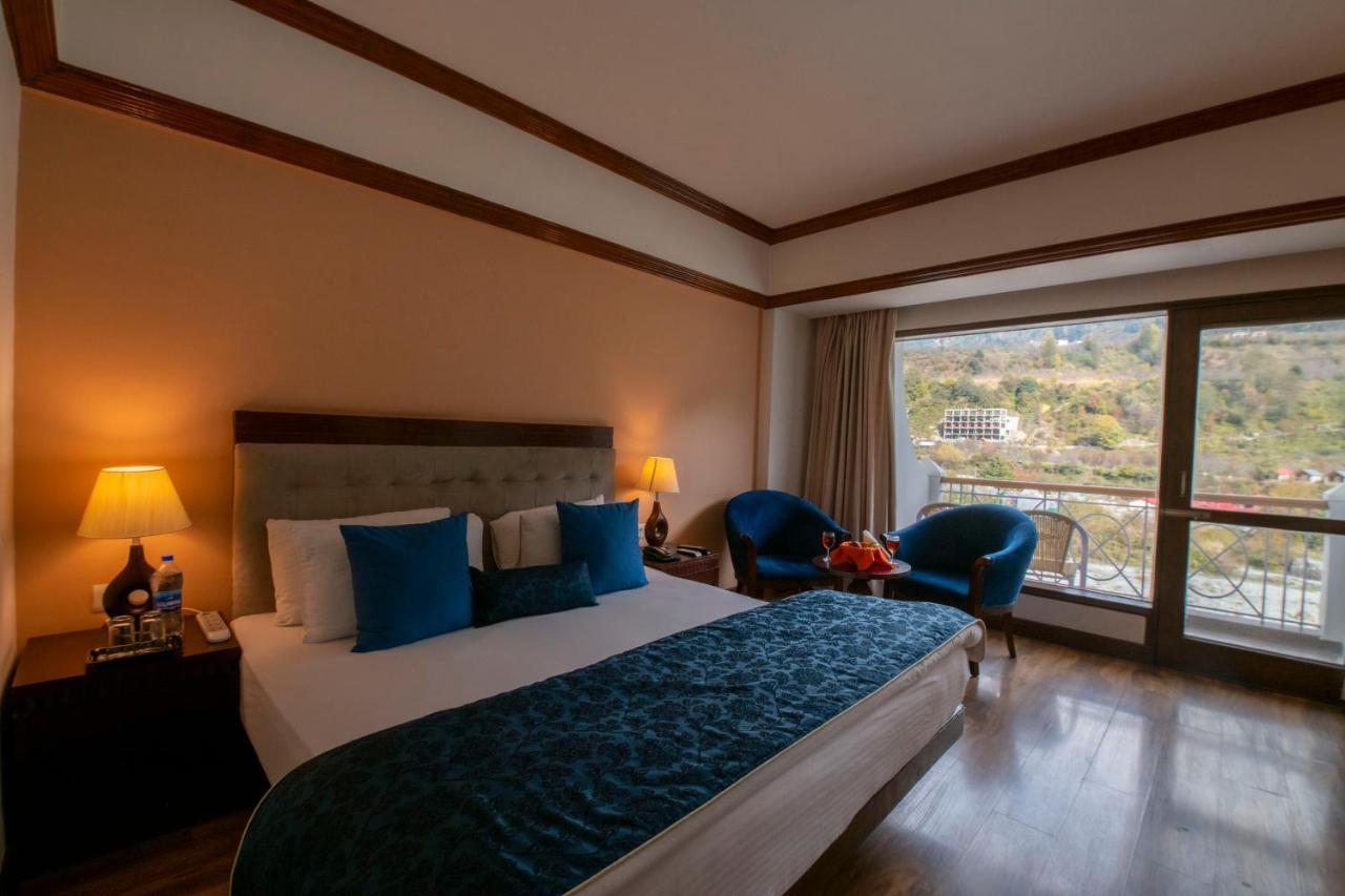 Mastiff Grand Manali Resort Extérieur photo