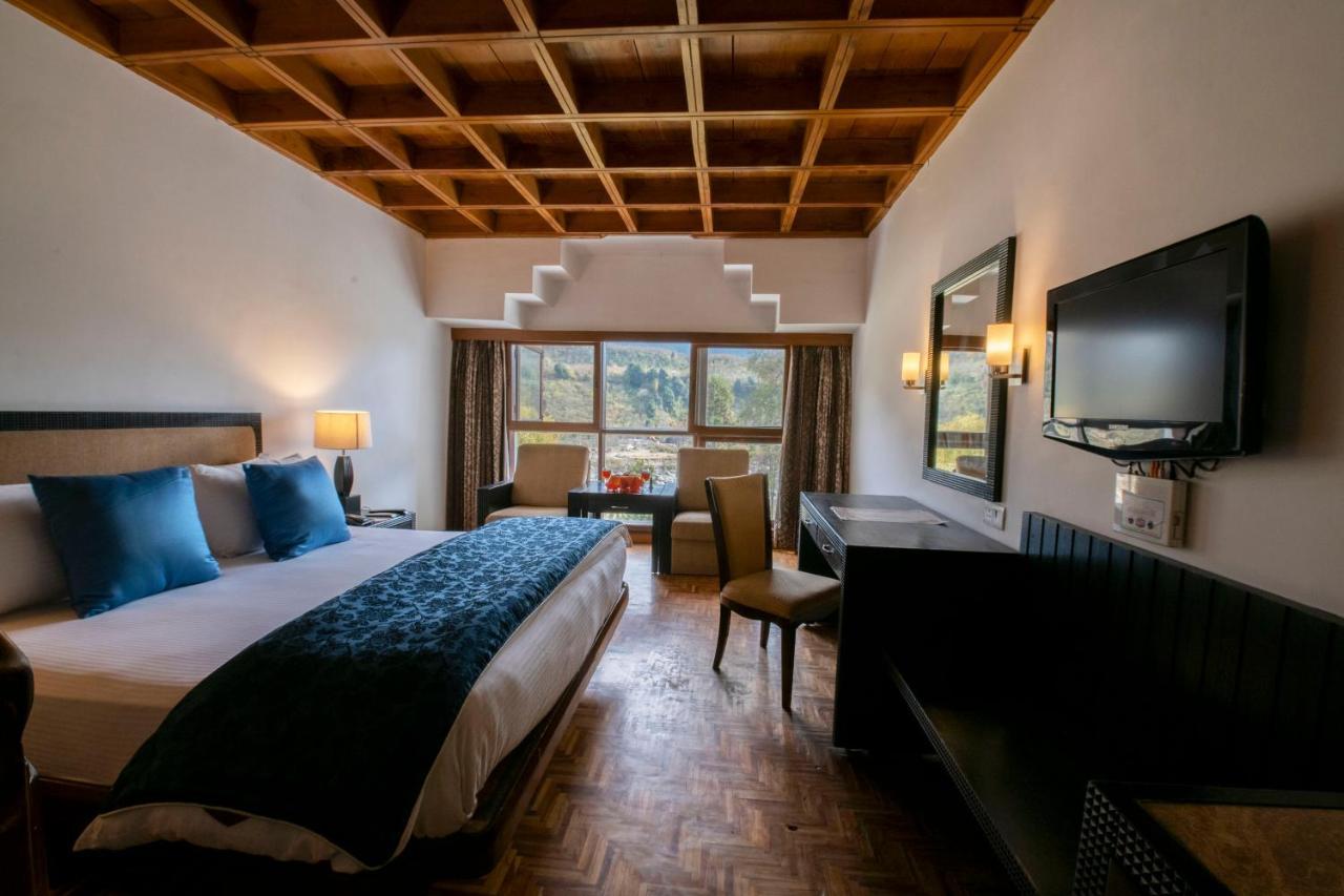 Mastiff Grand Manali Resort Extérieur photo